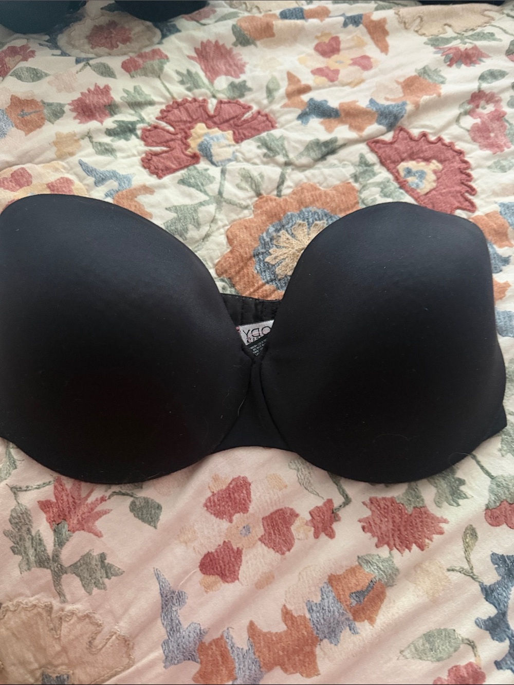 Victoria's Secret Black Strapless Molded Smooth Bra